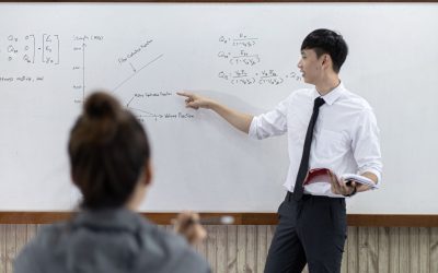 Eduquer avec les Livres Interdits : Ce que les Manuels Scolaires ne Disent Pas